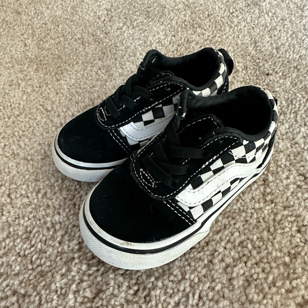 Toddler vans size 6